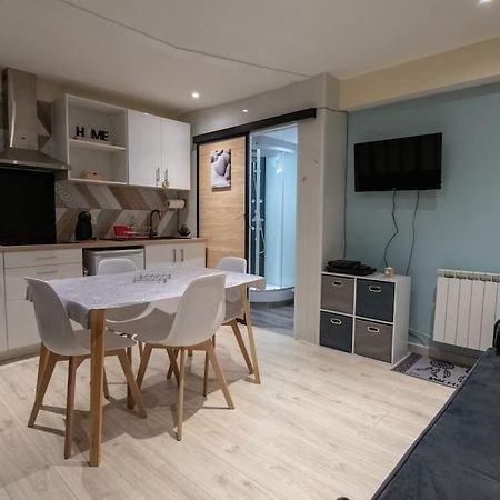 شقة Studio Place De La Barre Le Cosy Mâcon المظهر الخارجي الصورة